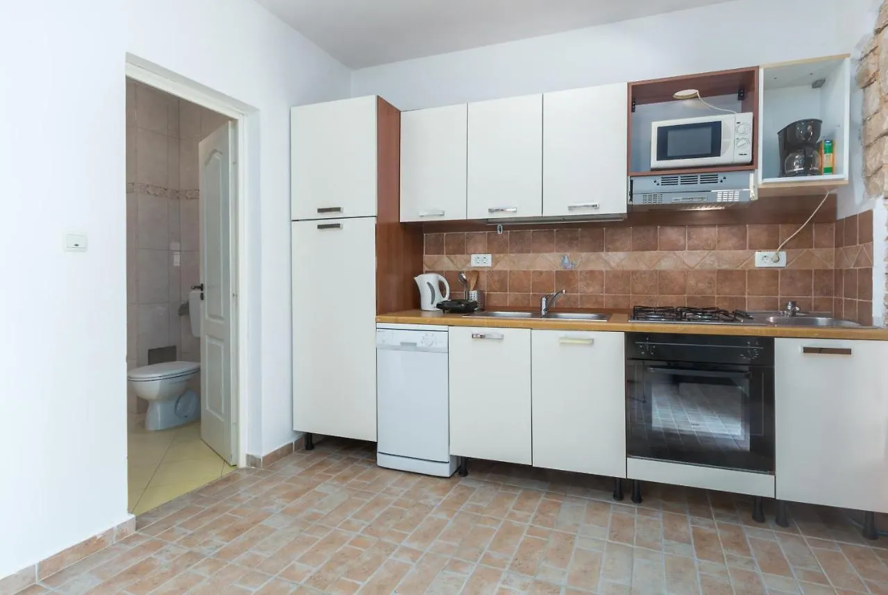 Holiday home Holiday House With Wifi Rovinjsko Selo, Rovinj - 3431